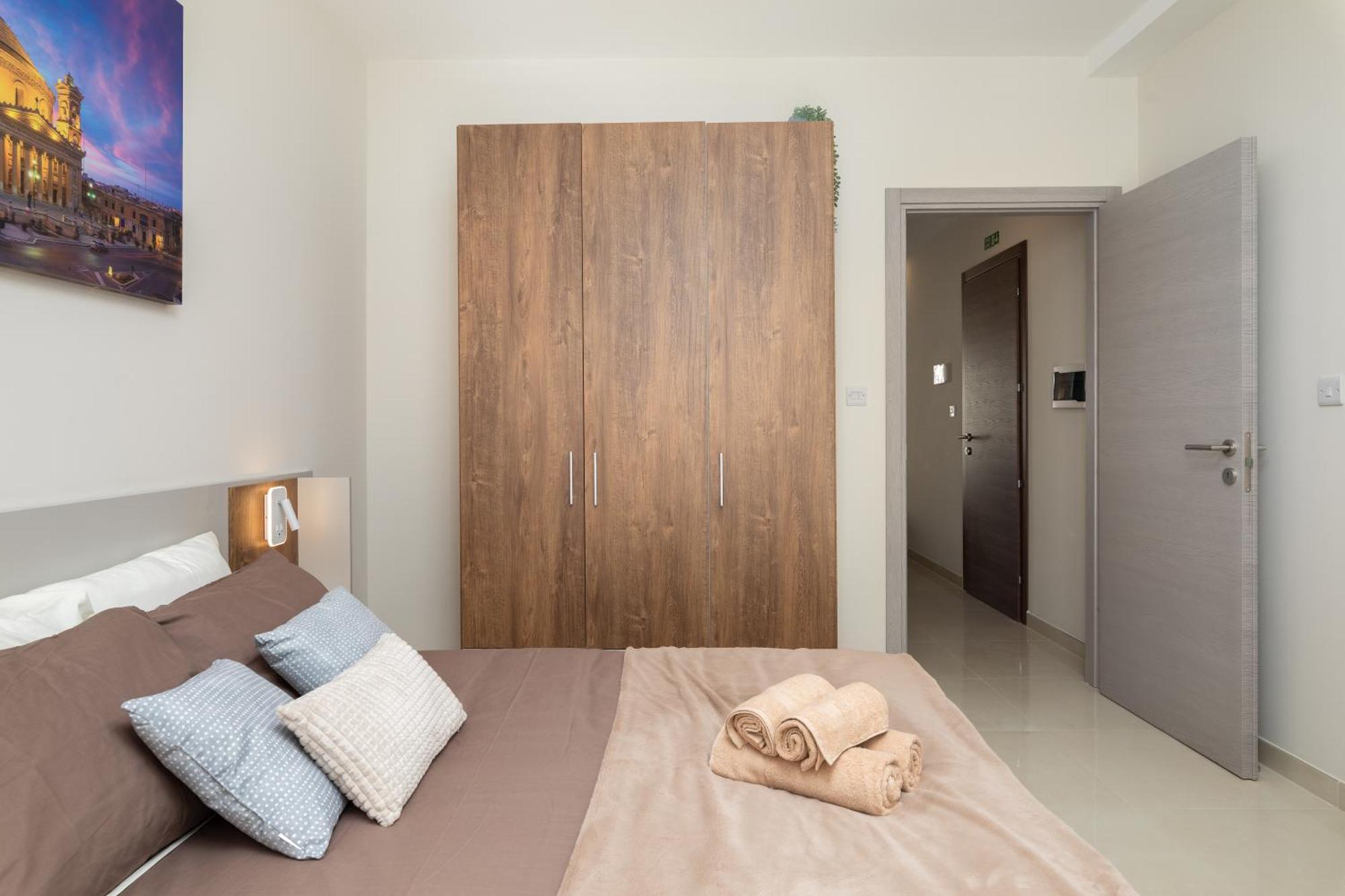 Edka Suites - Modern Sunlit 2Bd Apartments With Balconies - Close To Sliema Promenade, St Julian'S & St Georges Bay Gzira Buitenkant foto