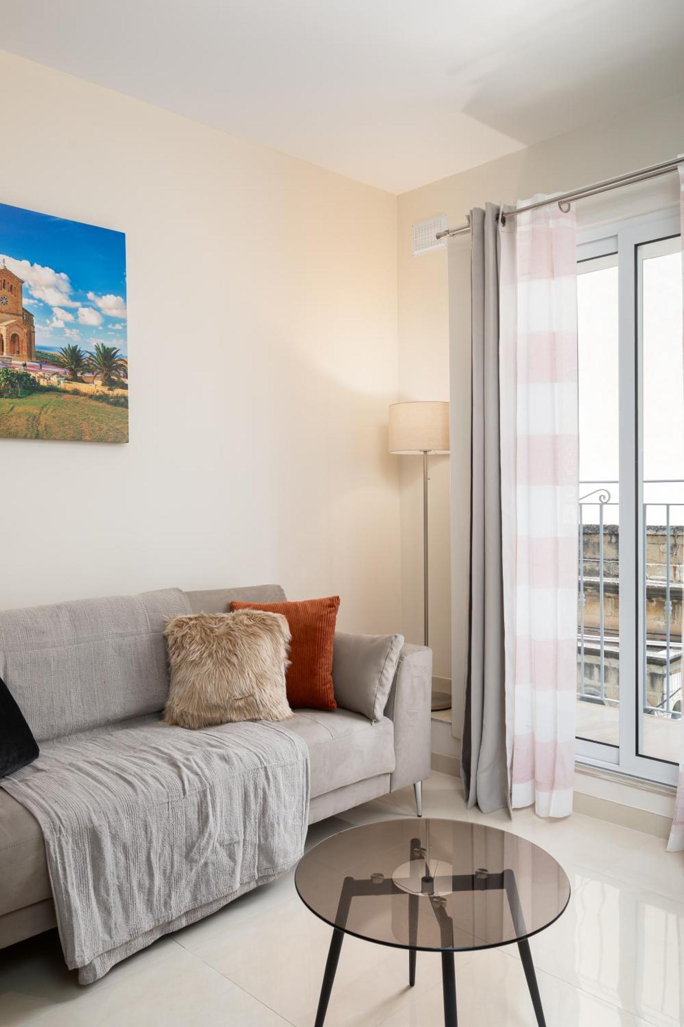Edka Suites - Modern Sunlit 2Bd Apartments With Balconies - Close To Sliema Promenade, St Julian'S & St Georges Bay Gzira Buitenkant foto