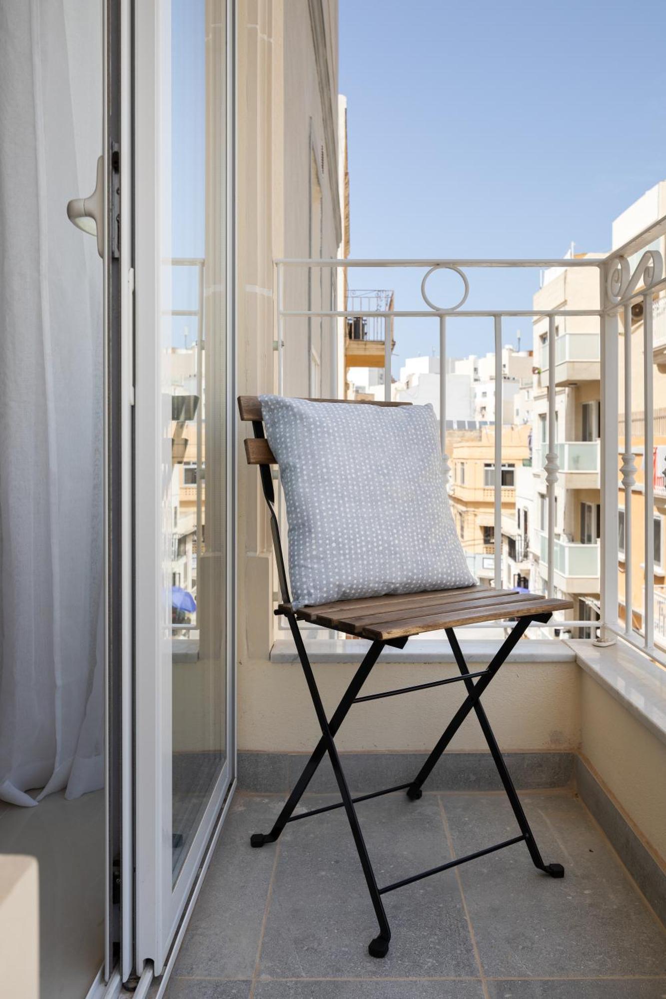 Edka Suites - Modern Sunlit 2Bd Apartments With Balconies - Close To Sliema Promenade, St Julian'S & St Georges Bay Gzira Buitenkant foto